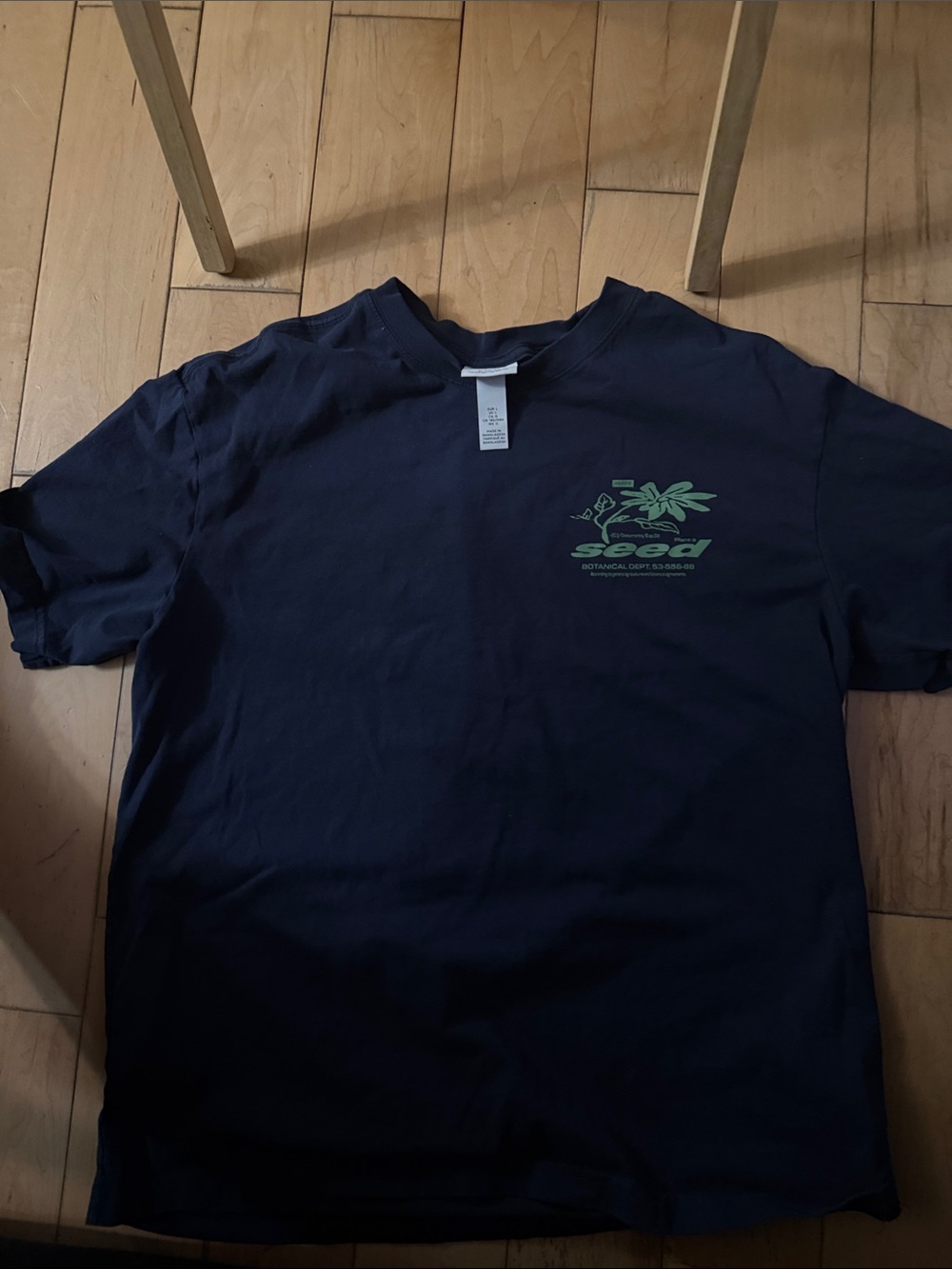 H&M Navy Short-Sleeve Tee with Green Botanical Chest Graphic